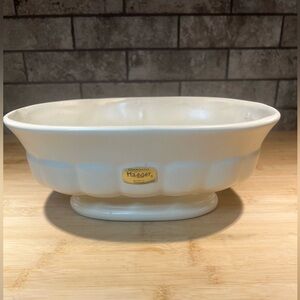 Vintage Haeger Beige Pottery Planter Oval Pedestal Base